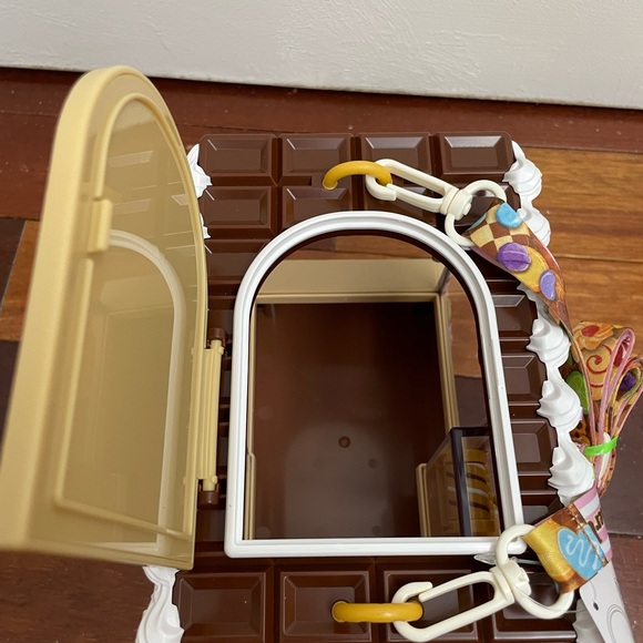 Disney Popcorn Toy Cart Cream and Brown Vehicle Toy - Picture 5 of 6